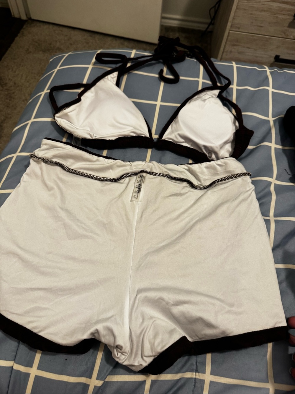 Two-Piece - Picture 6 of 7